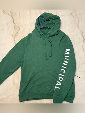 Municipal Sports Utility Gear - Gameday Hoodie, Men’s Small, Green, Excellent